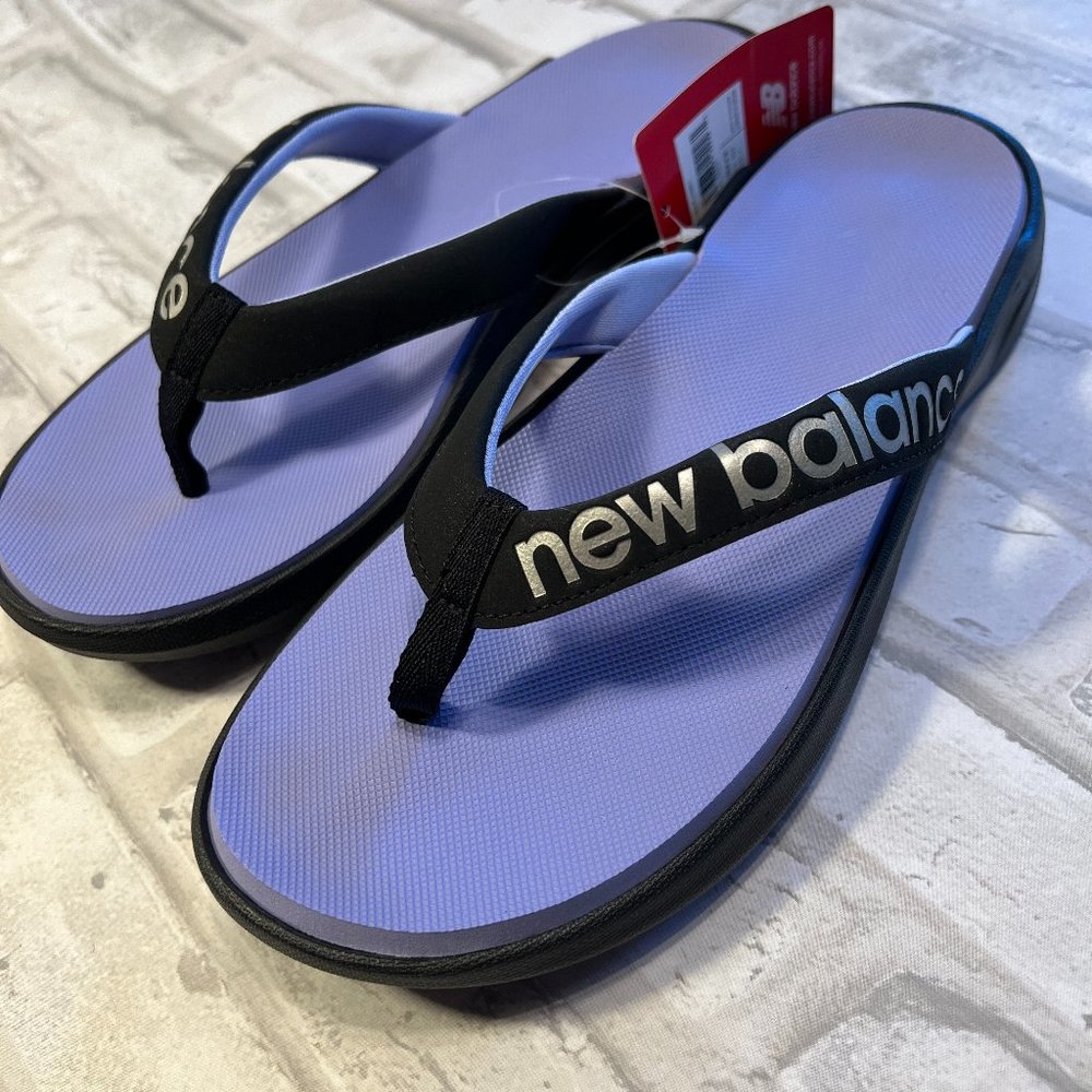 New balance flip flops size 9 NWT